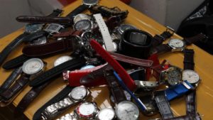 Assessing On the net Replica Watches Shops